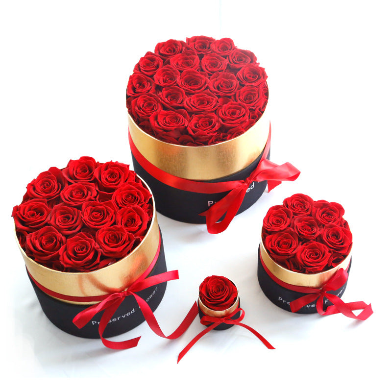 Eternal roses, preserved real rose flowers